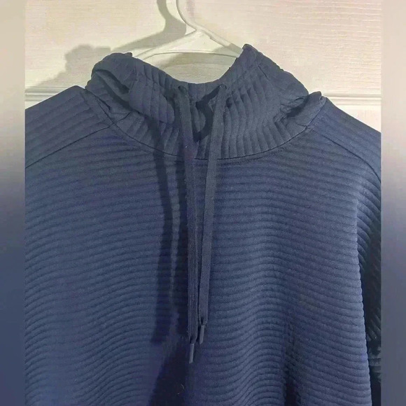 Nike navy blue ribbed hoodie sweatshirt dri-fit. Size Small, drawstring. - Picture 2 of 9